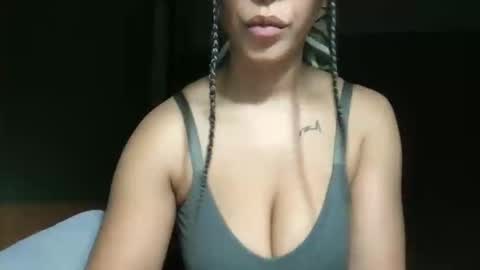 Snapshot of hunyybunz chatting on February 2026 02:10:02 AM Goddess Hunyy online show from February 2026 02:10:02 AM