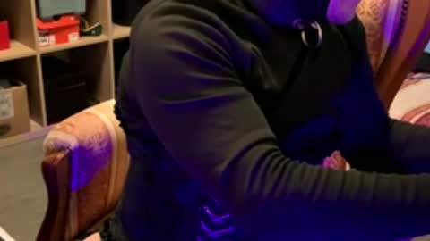 Snapshot of hupko chatting on December 2025 06:25:02 PM Peterr online show from December 2025 06:25:02 PM