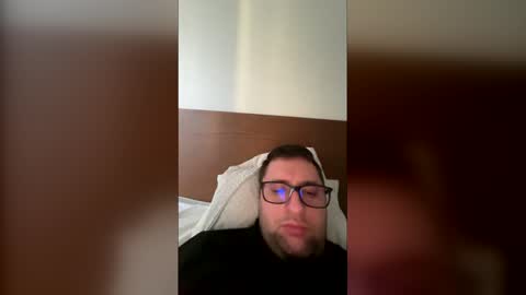 Snapshot of hurka236 chatting on April 2026 06:20:02 AM Jduhhwnn online show from April 2026 06:20:02 AM