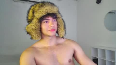 Snapshot of husband_xxx chatting on October 2025 04:50:01 PM husband_xxx online show from October 2025 04:50:01 PM