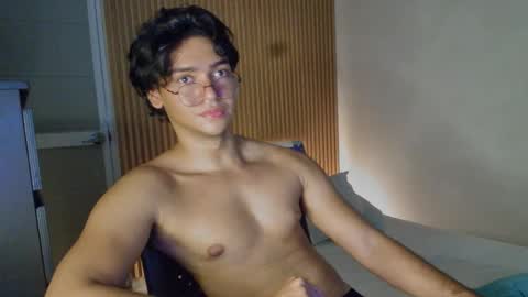 Snapshot of husband_xxx chatting on February 2026 03:55:02 AM husband_xxx online show from February 2026 03:55:02 AM