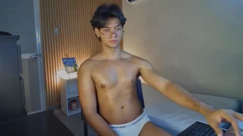 Snapshot of husband_xxx chatting on February 2026 05:15:01 AM husband_xxx online show from February 2026 05:15:01 AM