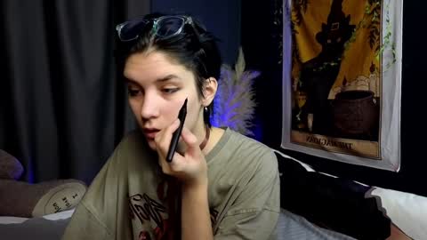 Snapshot of hyeon_jin chatting on January 2025 08:42:01 PM Hyeon Jin online show from January 2025 08:42:01 PM