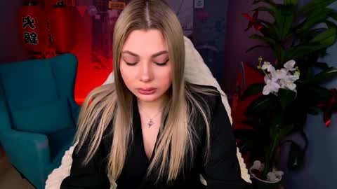 hyileyclark online show from April 2026 07:42:01 AM