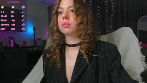 Snapshot of hype_meal_home chatting on February 2025 05:08:01 PM Miley. PVT open i have extra prices on nude show online show from February 2025 05:08:01 PM