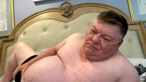 Snapshot of hypnotizing4u chatting on March 2026 01:15:01 PM hypnotizing4u online show from March 2026 01:15:01 PM