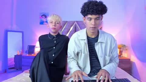 Son Hyunjin online show from February 2026 04:36:01 PM