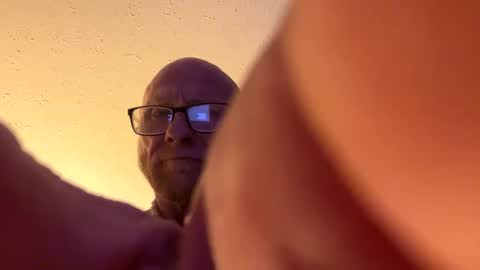 i1nt2fuk online show from September 2025 08:14:02 AM