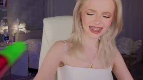 Joselle online show from March 2026 08:12:02 PM