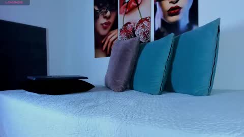 The Dolls online show from October 2025 07:03:02 PM