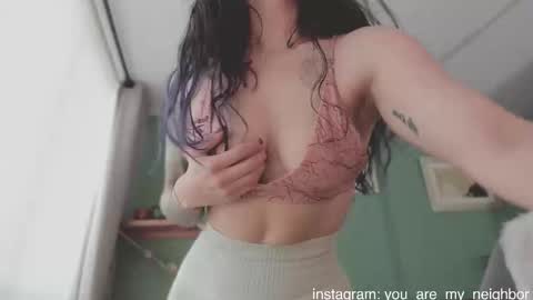 Snapshot of i_cant_believe_its_you chatting on January 2025 09:51:02 PM Lana Banana online show from January 2025 09:51:02 PM