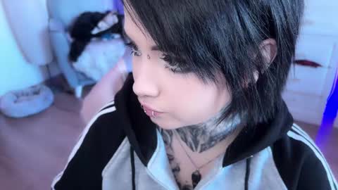 Asya  online show from January 2025 10:40:02 AM