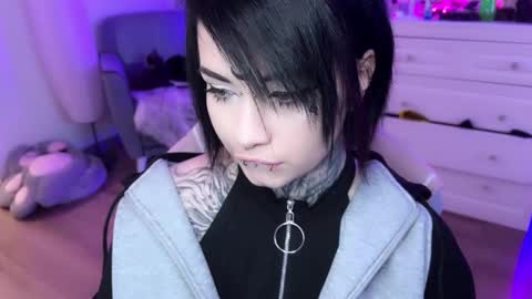 Asya  online show from January 2025 01:02:02 PM