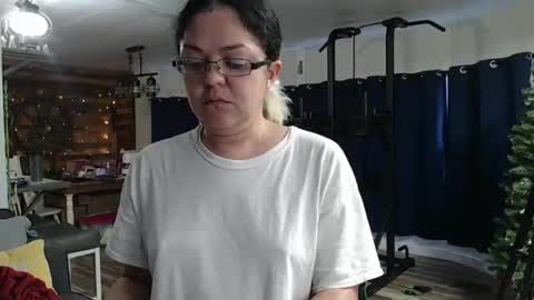 Snapshot of i_fetishize_u chatting on January 2025 04:48:01 PM ShortStuff online show from January 2025 04:48:01 PM