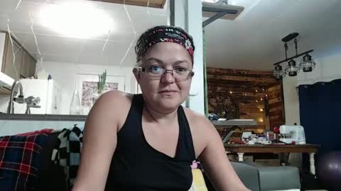 Snapshot of i_fetishize_u chatting on January 2025 09:04:01 PM ShortStuff online show from January 2025 09:04:01 PM