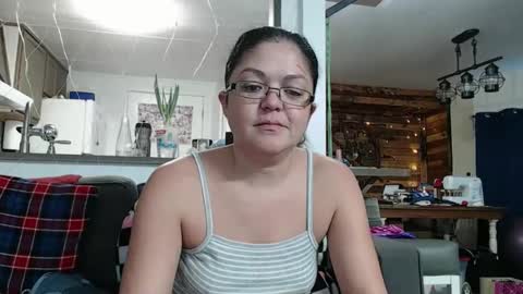 Snapshot of i_fetishize_u chatting on January 2025 07:10:02 PM ShortStuff online show from January 2025 07:10:02 PM