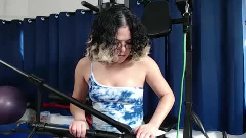 Snapshot of i_fetishize_u chatting on February 2025 03:57:02 PM ShortStuff online show from February 2025 03:57:02 PM