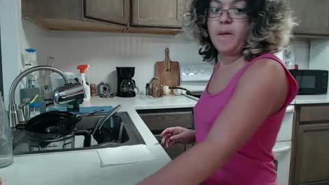 Snapshot of i_fetishize_u chatting on February 2025 07:17:01 PM ShortStuff online show from February 2025 07:17:01 PM