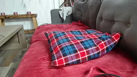 Snapshot of i_fetishize_u chatting on February 2025 09:59:01 PM ShortStuff online show from February 2025 09:59:01 PM