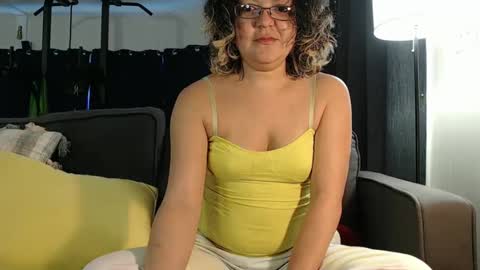 Snapshot of i_fetishize_u chatting on February 2025 03:36:02 PM ShortStuff online show from February 2025 03:36:02 PM