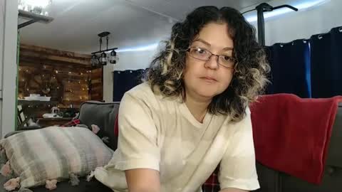 Snapshot of i_fetishize_u chatting on March 2025 02:29:01 PM ShortStuff online show from March 2025 02:29:01 PM