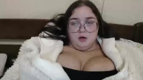 Dominika online show from October 2025 10:19:01 PM