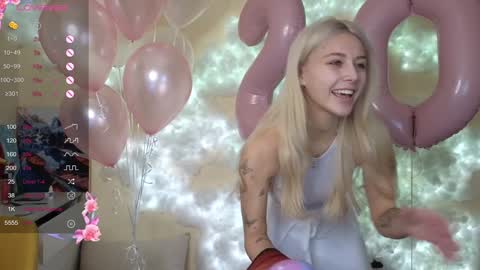 Snapshot of i_see_aysi chatting on December 2024 04:05:01 PM Aysi online show from December 2024 04:05:01 PM