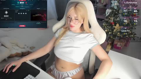 HiI am  EvaPVT is open  online show from December 2024 12:47:01 PM