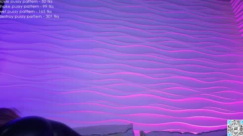 Casey online show from November 2025 09:58:02 PM