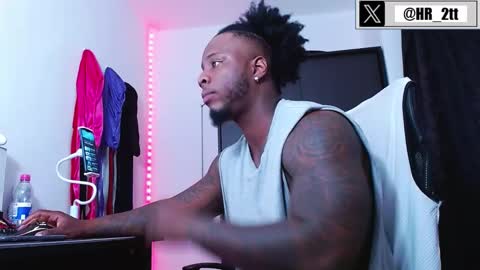 Snapshot of iam_hotbbc chatting on December 2024 05:15:02 AM Mr H Independent model online show from December 2024 05:15:02 AM