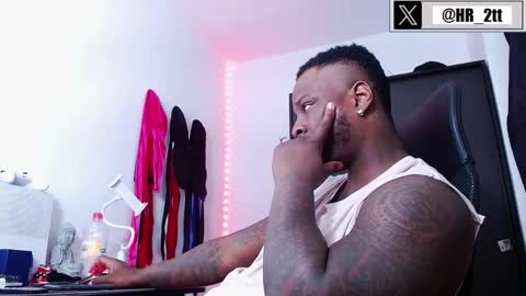 Snapshot of iam_hotbbc chatting on February 2025 05:51:02 AM Mr H Independent model online show from February 2025 05:51:02 AM