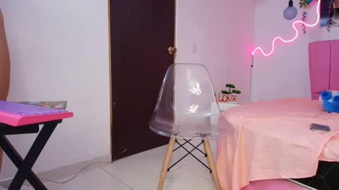 iam_monika online show from September 2025 05:01:02 PM