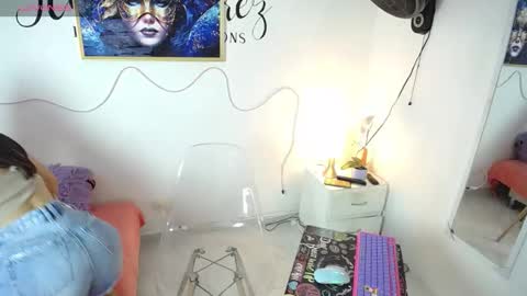 iam_monika online show from November 2025 08:53:01 PM