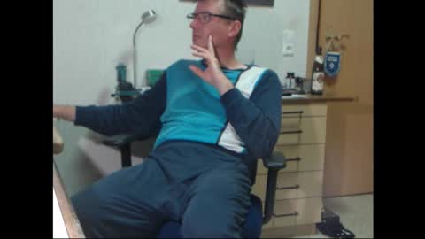 iamachim online show from October 2025 08:06:02 PM