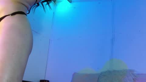 iamcataleya online show from March 2026 12:12:01 AM