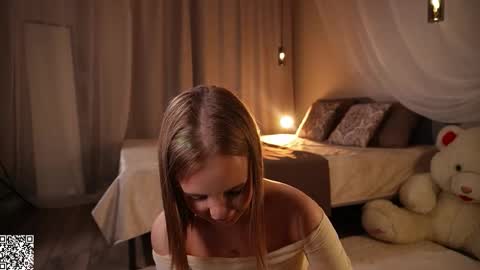 Snapshot of iamclaire_ chatting on November 2025 07:35:01 PM Claire online show from November 2025 07:35:01 PM