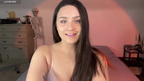 Crystal online show from January 2025 04:27:01 AM