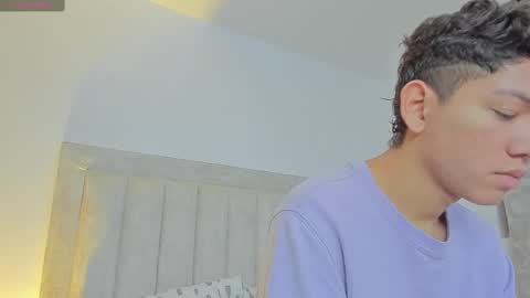 Juliiiiian online show from March 2025 10:37:02 AM