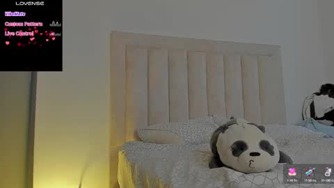 Juliiiiian online show from September 2025 12:42:01 PM