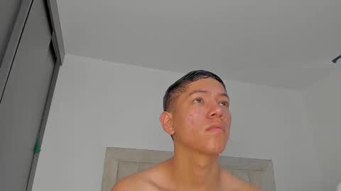 Snapshot of iamjulian_ chatting on March 2026 11:38:01 AM Juliiiiian online show from March 2026 11:38:01 AM