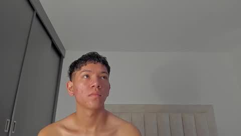 Snapshot of iamjulian_ chatting on March 2026 11:26:01 AM Juliiiiian online show from March 2026 11:26:01 AM