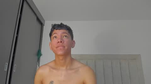 Snapshot of iamjulian_ chatting on March 2026 11:10:02 AM Juliiiiian online show from March 2026 11:10:02 AM
