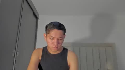 Snapshot of iamjulian_ chatting on July 2026 11:27:01 AM Juliiiiian online show from July 2026 11:27:01 AM