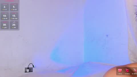 Lara online show from July 2026 01:36:02 PM