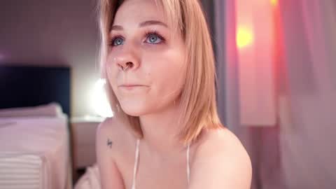 Nina  online show from January 2025 07:17:02 PM