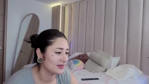 Nyxy online show from December 2025 03:05:01 PM