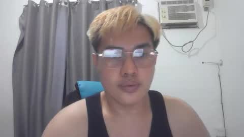 Adrianhot online show from February 2026 01:54:01 PM