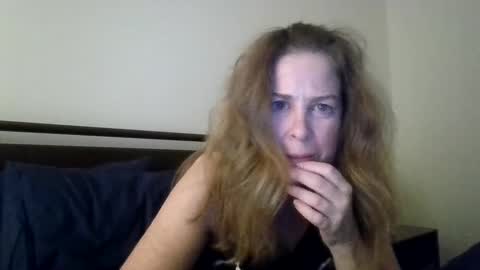 iampoppyy online show from November 2025 02:11:02 AM