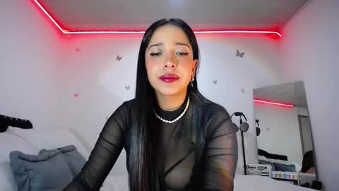 Camila online show from February 2025 06:48:01 PM