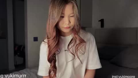 iamyuki_ online show from March 2026 01:44:01 AM